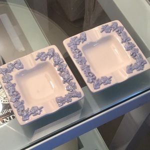 Small Vintage Wedgwood Ashtrays 💅🚬